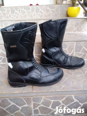 Motoros csizma 43-as