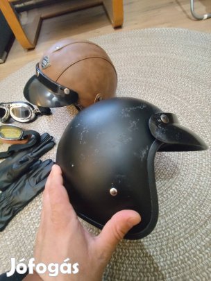 Motoros kabát, sisak