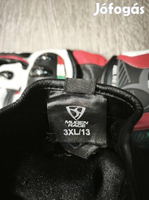 Motoros kesztyű 