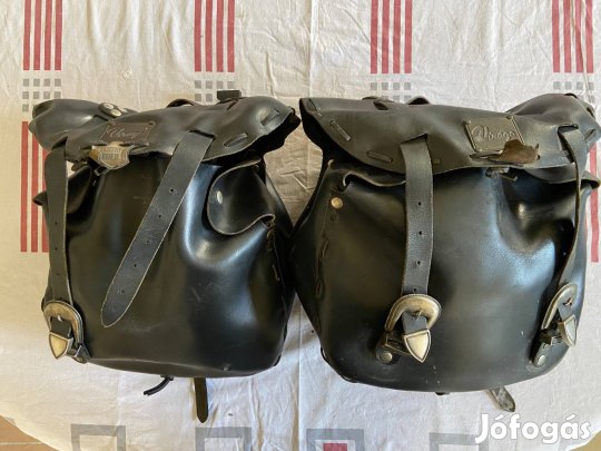 Motoros oldaltáska, bőr, egy pár