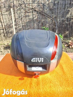 Motoros robogó túradoboz eladó 4 db!