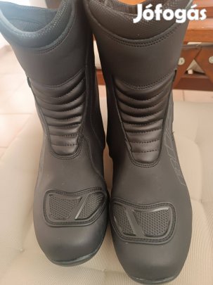 Motoros túra csizma