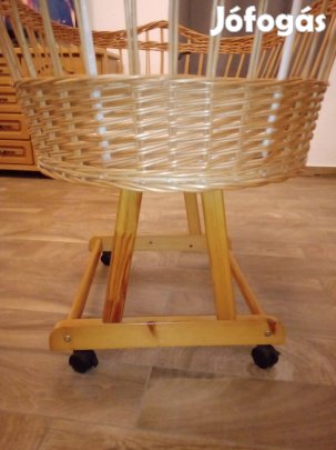 Mózes kosár álvánnyal