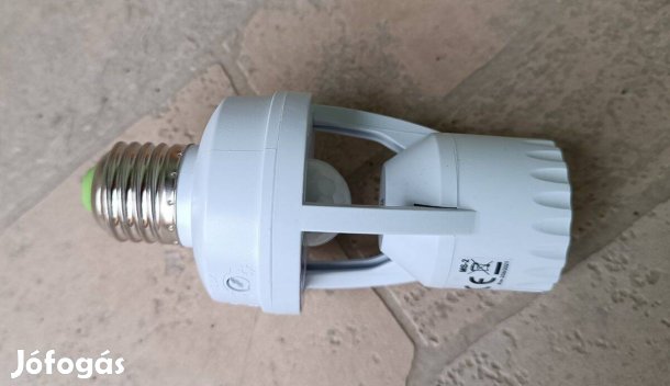 Mozgásérzékelős foglalat E27