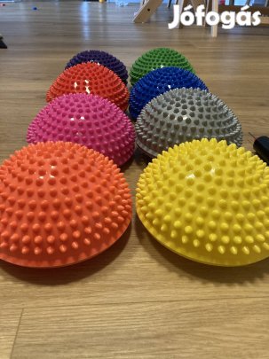 Mozgásfejlesztő talperősítő tüskés félgömbök, 8 db, új szett