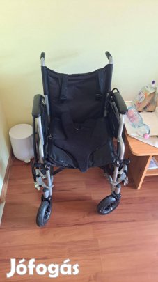 Mozgáskorlátozott kerekesszék