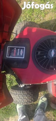 Mtd fűnyirótraktor 22lóerös 