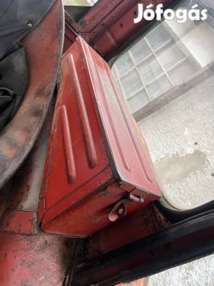 Mtz 50 szerszámosláda