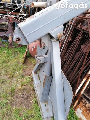 Mtz,hárompont felfüggesztésű,acél vonszoló, erdészeti bitó. 