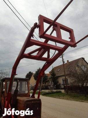 Mtz-re homlokrakodó