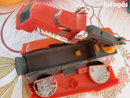 Müa darus autó 1/43 méret 25cm