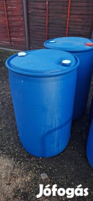 Műanyag 200l hordó 