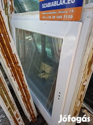 Műanyag ablak 100×82