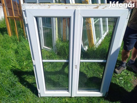 Műanyag ablak 100 cm x 125 cm