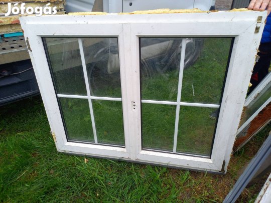 Műanyag ablak 122 cm x 97 cm