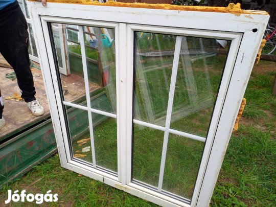 Műanyag ablak 124 cm x 135 cm