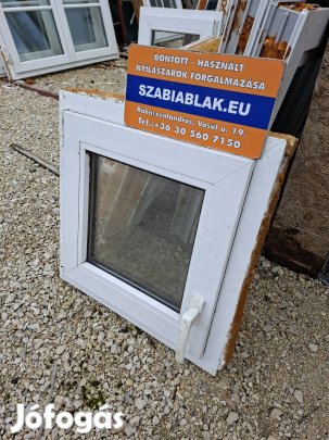 Műanyag ablak 54×54