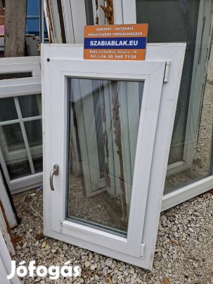 Műanyag ablak 72×118