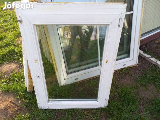Műanyag ablak 75 cm x 103 cm