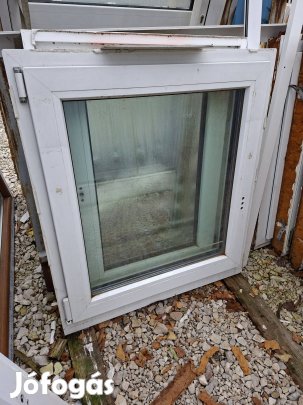 Műanyag ablak 81×89