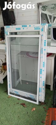 Műanyag ablak 84x143 Veka
