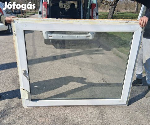 Müanyag ablak b-ny 160 -140 magas
