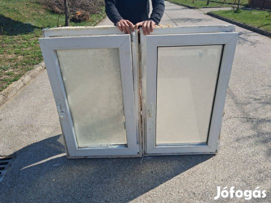 Müanyag ablak b-ny 75-120 1db van