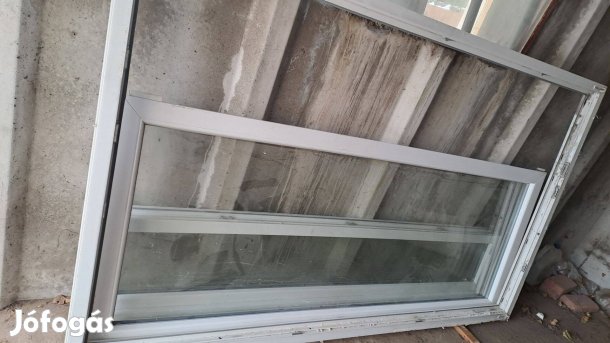 Műanyag ablak erkélyajtó