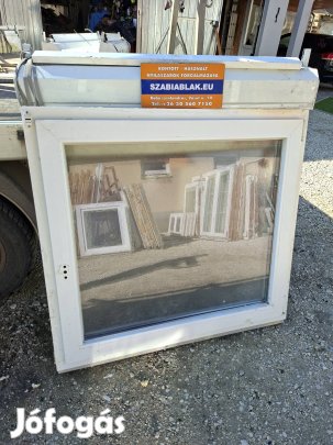 Műanyag ablak redőnnyel 110×100