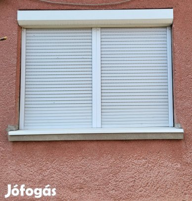Műanyag ablak redőnnyel és szunyoghálóval (bontott)