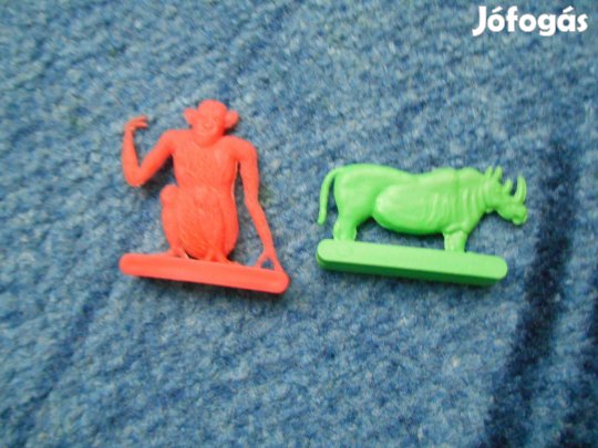 Műanyag állatfigurák