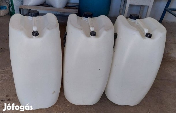 Műanyag ballon 50 literes 3 db eladó