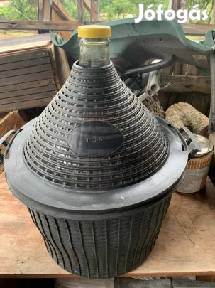 Műanyag borítású üvegballon 