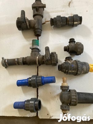 Műanyag csap szűrővel