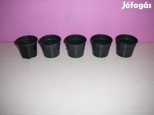 Műanyag cserepek eladóak