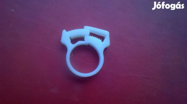 Műanyag csőbilincs 18-as csőre , használt