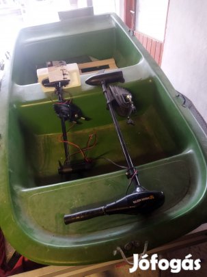 Müanyag csónak 2 motorral eladó 