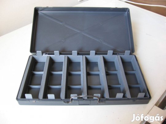 Müanyag diatároló doboz