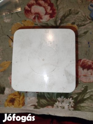 Műanyag doboz komplett Müdk100