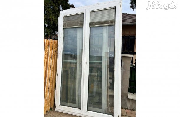 Műanyag erkély ajtó 148 x 240 cm kétszárnyú