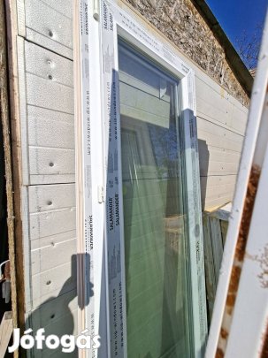 Műanyag erkély ajtó új 75(69)×223