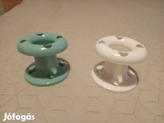 Műanyag fogkefe tartó