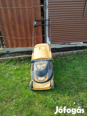 Műanyag fűnyíróalj motor nélkül