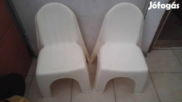 Műanyag gyerek székek