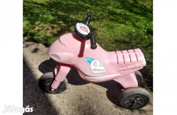 Műanyag gyerekmotor lábbalhajtós piros eladó