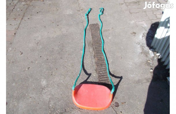 Műanyag hinta 170cm függesztő kötéllel