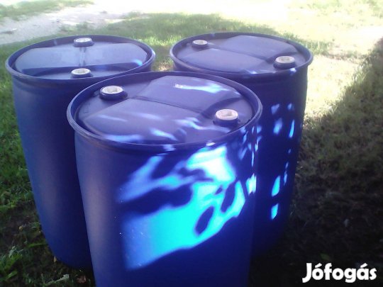 Műanyag hordók eladók 7500 Ft db Győrben