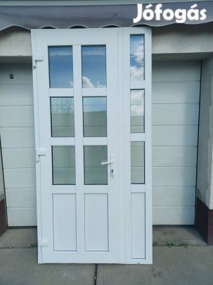 Műanyag hőszigetelt bejárati ajtó 117,5x236,5