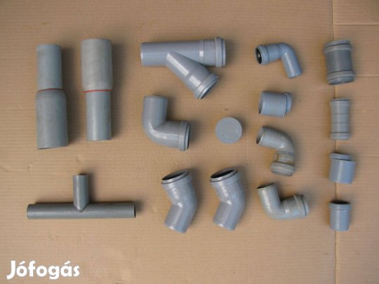 Műanyag idom , szennyvíz szereléshez , 16 db