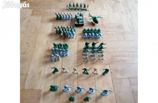 Műanyag játék katonák, tank, helikopter